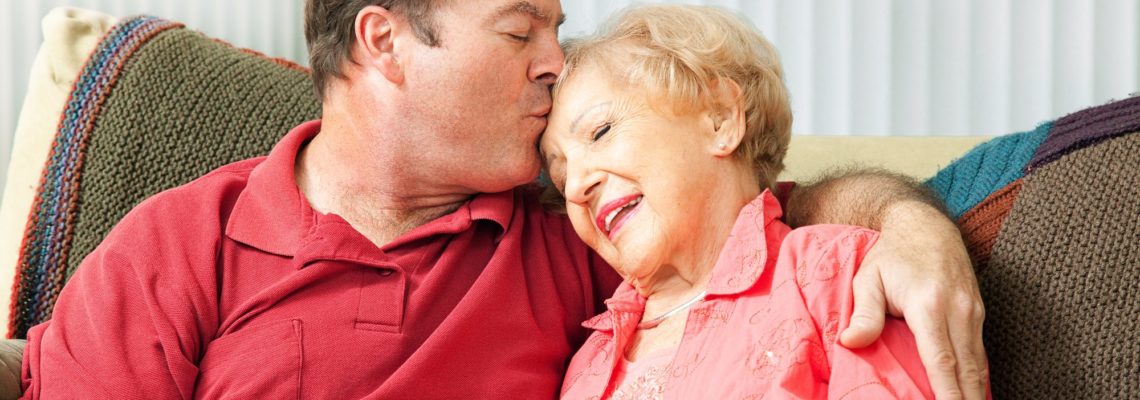 A Complete Guide to Caring for an Aging Loved One